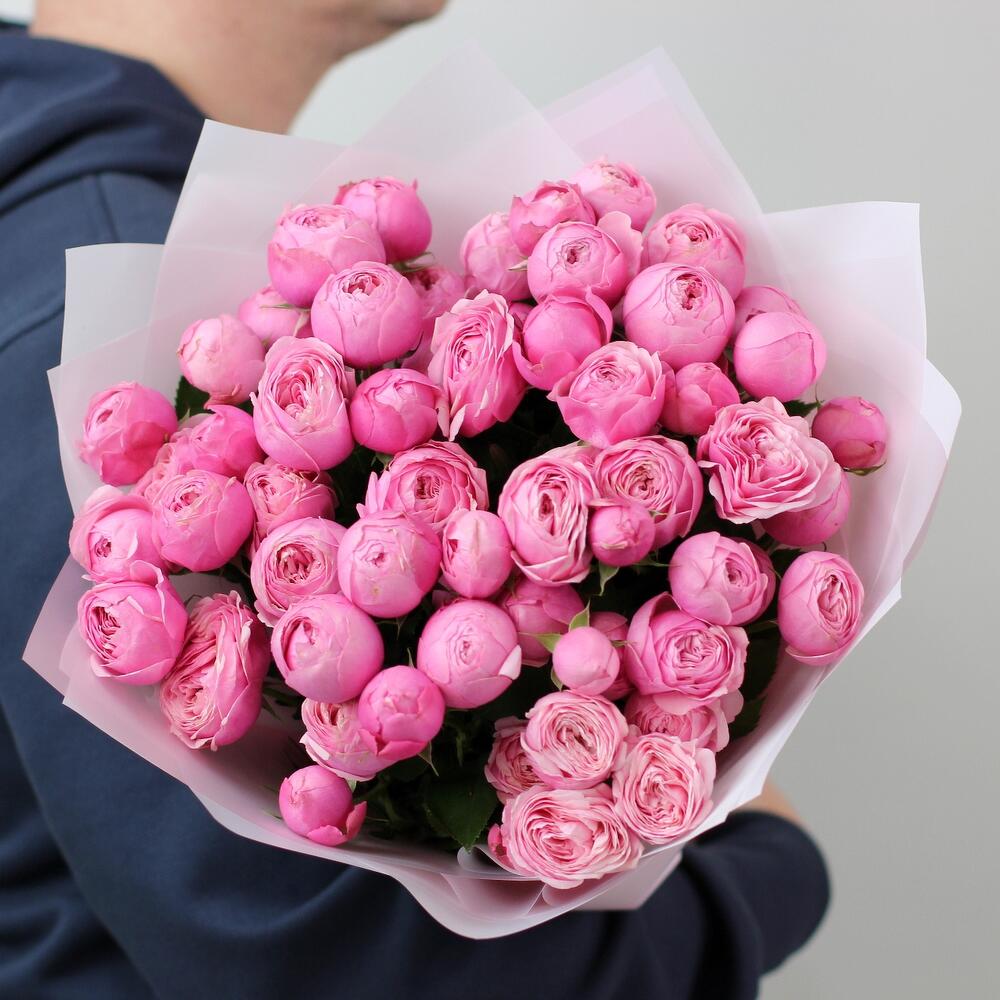 https://content2.flowwow-images.com/data/flowers/1000x1000/67/1683210078_23157167.jpg